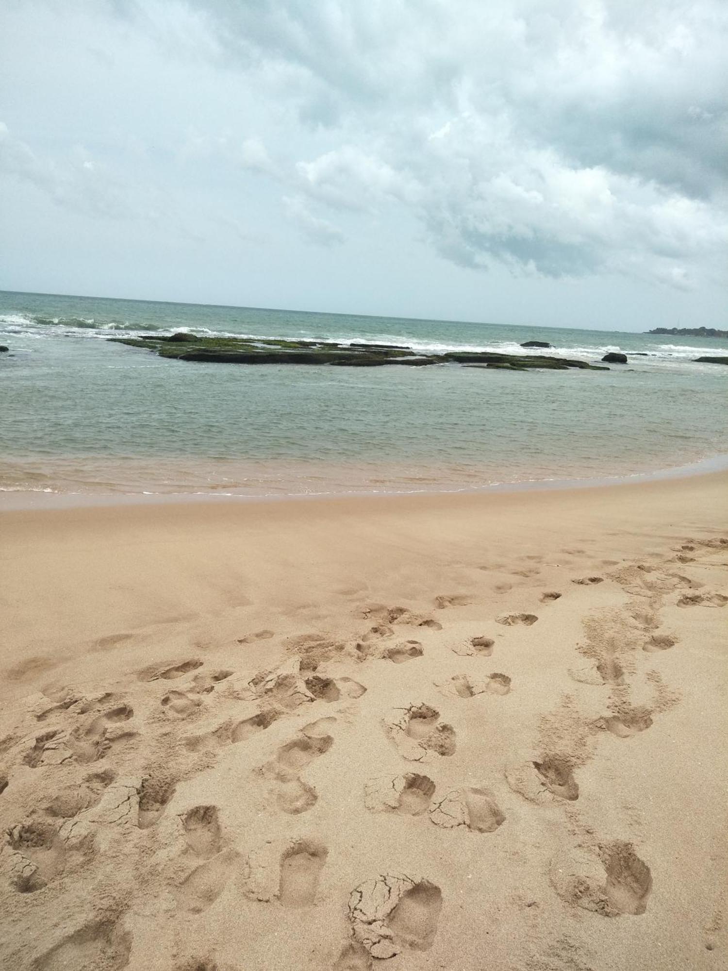 Rock Pool Residence Tangalle Bagian luar foto