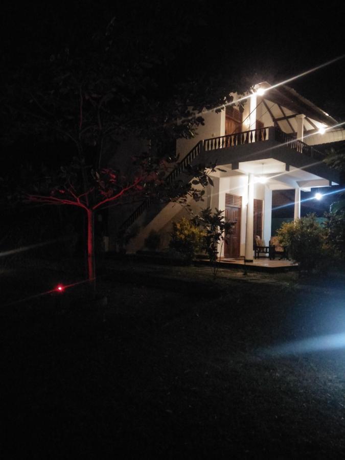 Rock Pool Residence Tangalle Bagian luar foto