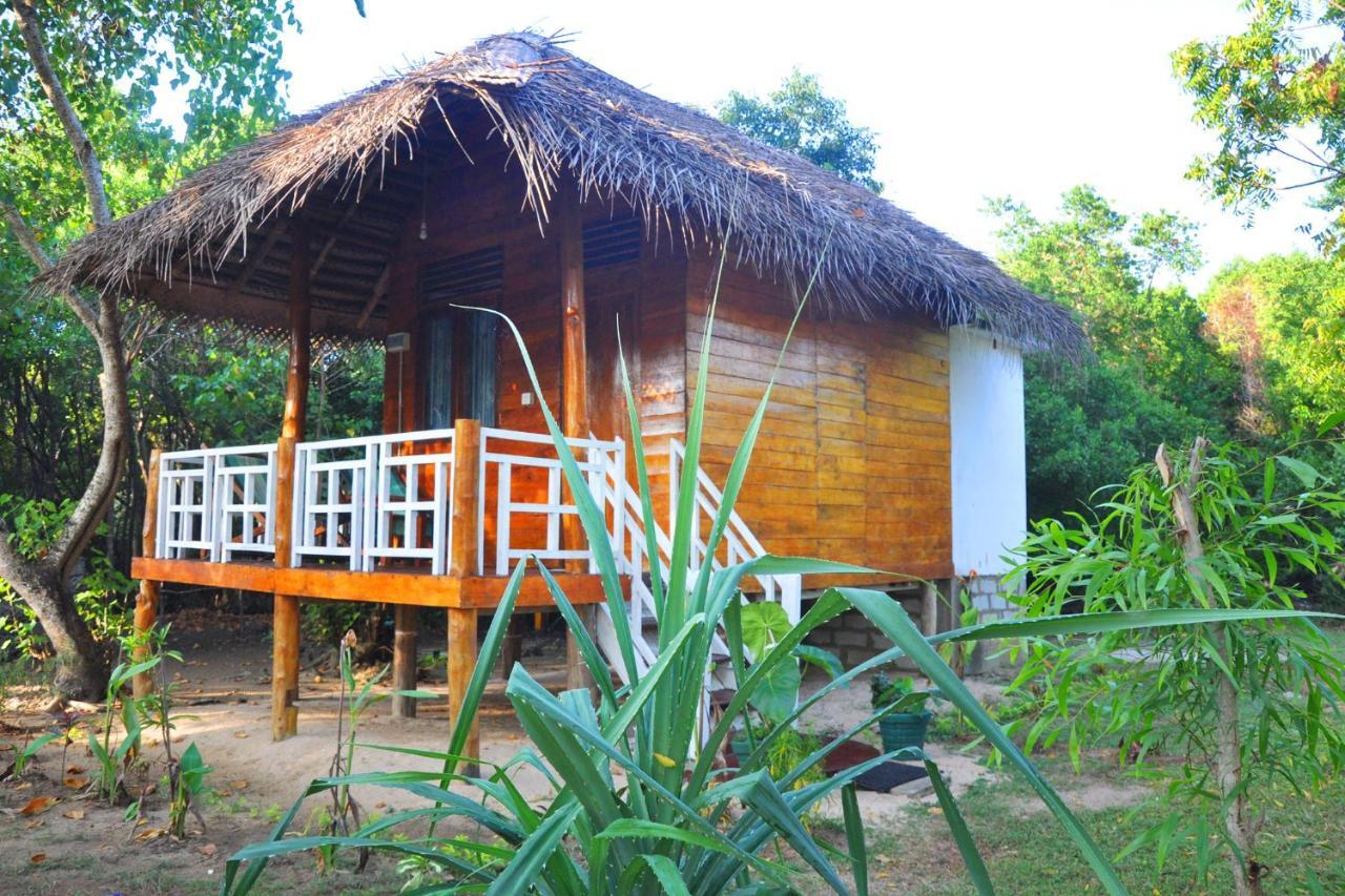 Rock Pool Residence Tangalle Bagian luar foto